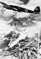 Avião alemão bombardeando Polônia